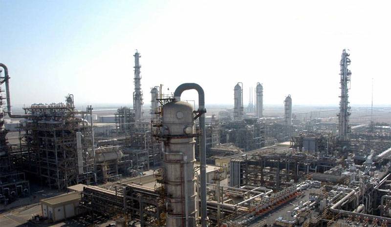 Эр-Рияд назвал сроки восстановления прежних объёмов нефтедобычи, эксперты советуют "не торопиться"