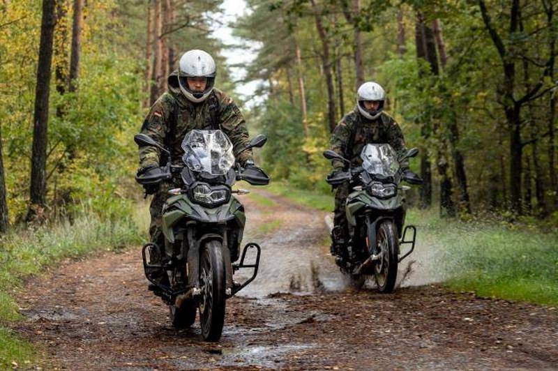 Bundeswehr ha spiegato la necessità di squadre di motociclisti