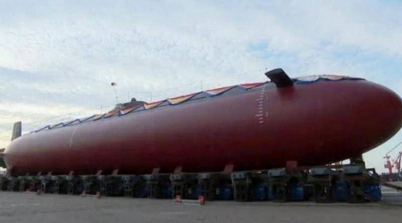 Необычную подводную лодку построили в Китае