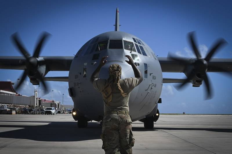 USA sänder ut trupper, luftförsvar och flygplan till Saudiarabien