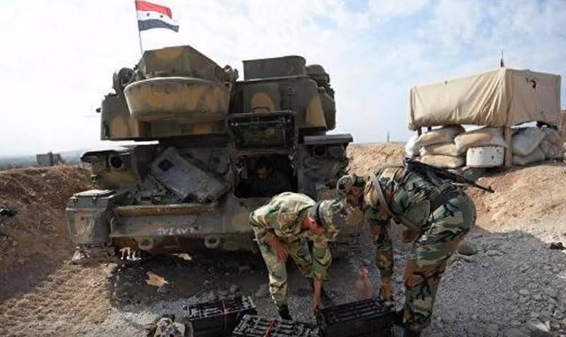 Syrian army entered Racca, the Americans threw another military base