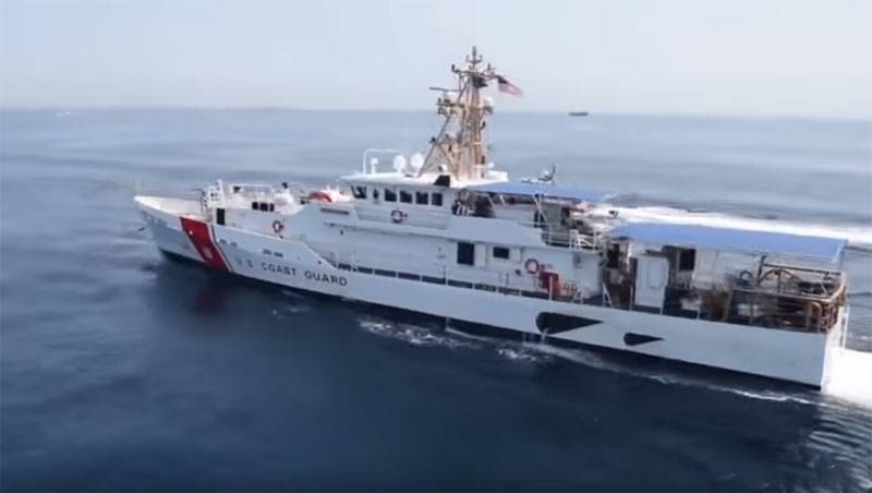 Kuljetusalus, jossa oli käytöstä poistettuja yhdysvaltalaisia ​​veneitä Ukrainalle, saapui Mustallemerelle