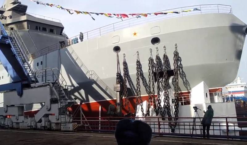 国防部23550项目的主要破冰船在圣彼得堡启动