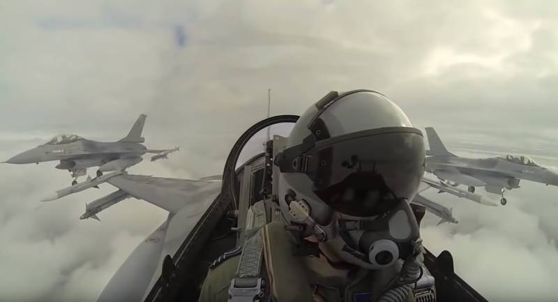 Российская «Сушка» запечатлена в инфракрасном прицеле F-16