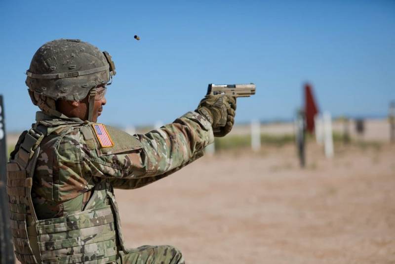 Американская армия переходит на пистолет M17