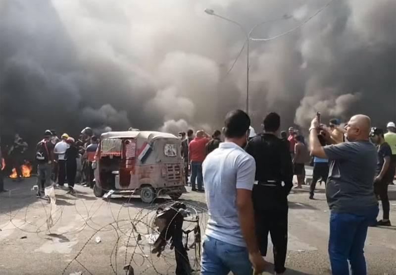 Conséquences graves: le consulat d'Iran attaqué par des manifestants en Irak