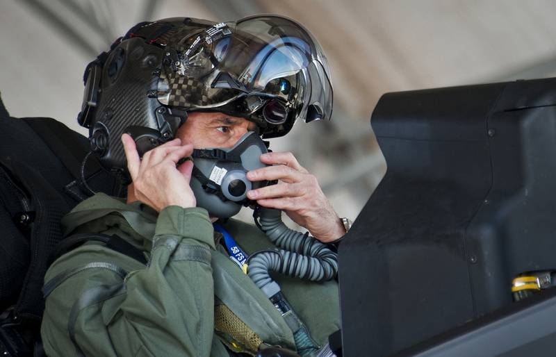 Lockheed Martin ha resuelto el problema con el casco de los pilotos F-35