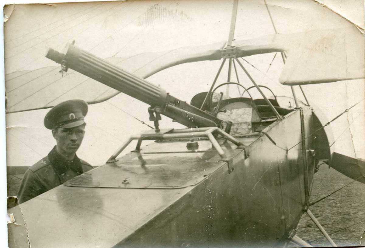 Первые 2 военный. Моран парасоль самолет. Моран Солнье парасоль. Самолет Моран Солнье первой мировой войны. Русские аэропланы 1 мировой войны.