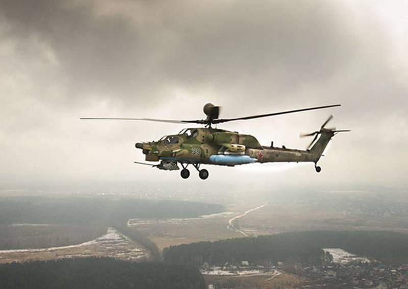 Il Partito Mi-28UB "Night Hunter" e Mi-8AMTSH sono entrati nell'4-esercito dell'Aeronautica Militare e Difesa Aerea del Distretto Militare Sud-Orientale