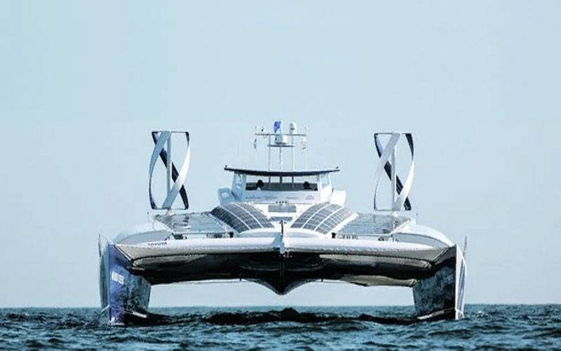 In France, talked about improving the first "hydrogen" catamaran