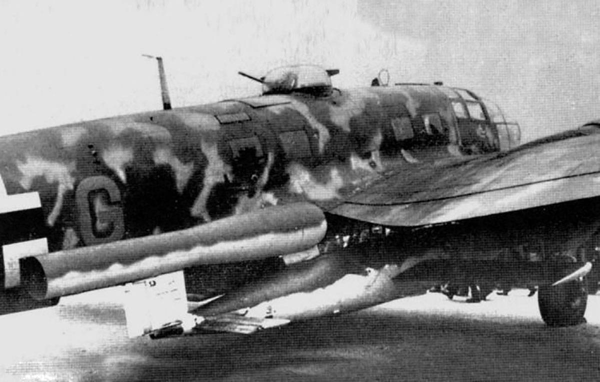 [Airfix] Heinkel He 111 H-20 1574632506_heinkel-he-111h22-geschwader-stab-kg3-5kga-with-v1-holland-july-1944-01