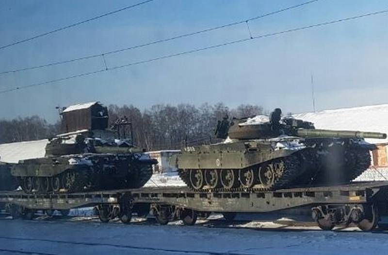 Wo sind die Panzer hingegangen? Versiegelter Transport T-62 und T-72