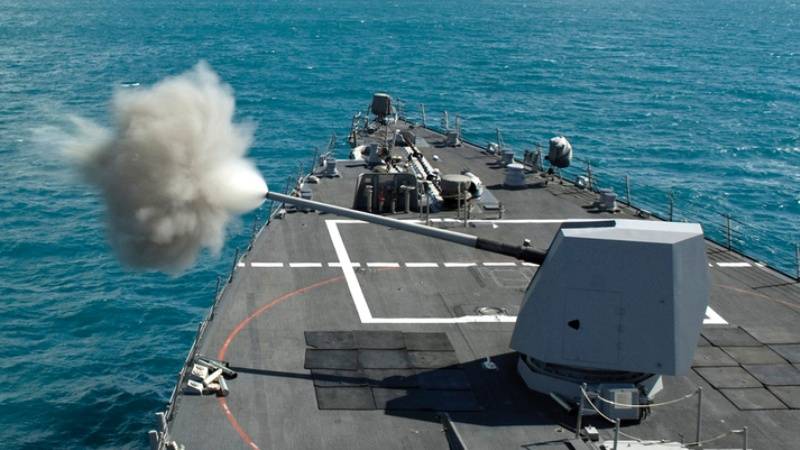 US naval artillery three times surpassed the guns of the Russian Navy in range