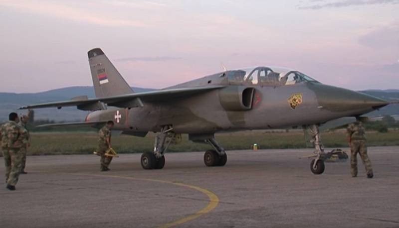 박물관에서-운영으로 : NJ-22 비행기가 세르비아 공군으로 돌아옴