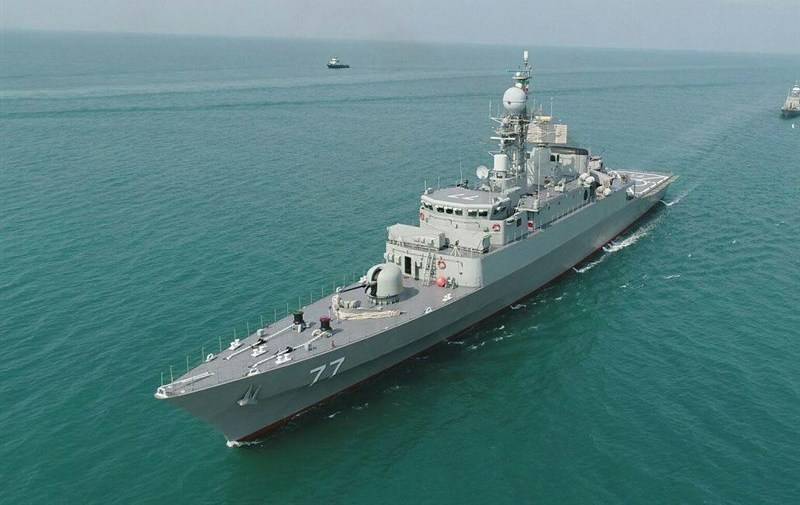 伊朗媒体宣布计划建造“巨型驱逐舰”
