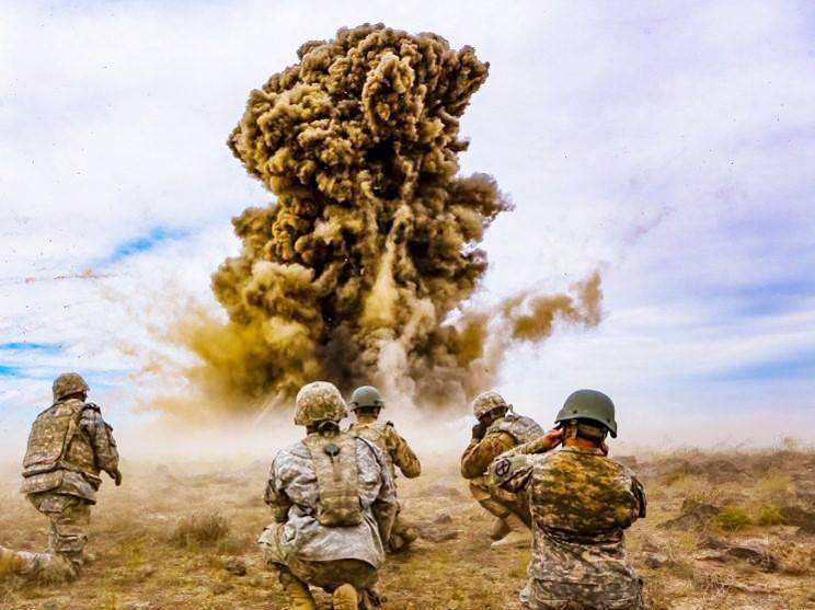 इराक में अमेरिकी सैनिकों वाले अड्डे पर रॉकेट गिरे