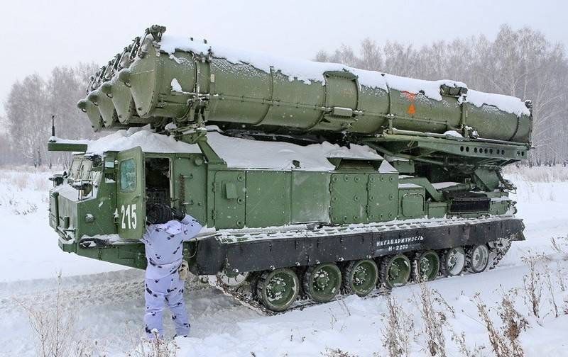 The S-300В4 air defense brigade kit arrived at the deployment site in the BBO