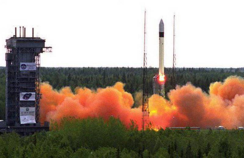 Rússia retoma pequeno programa de lançamento de satélites com ICBMs