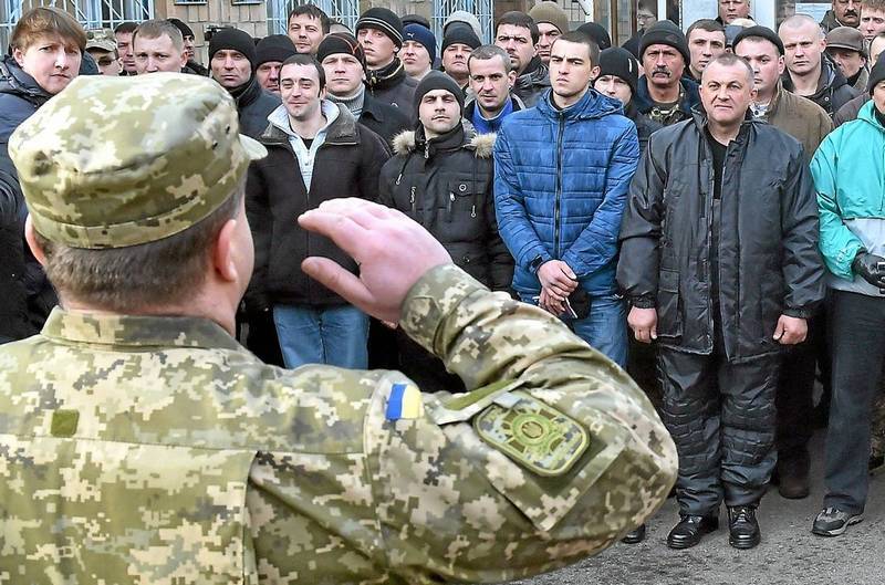 在乌克兰，开始对服兵役的逃兵进行街头突袭