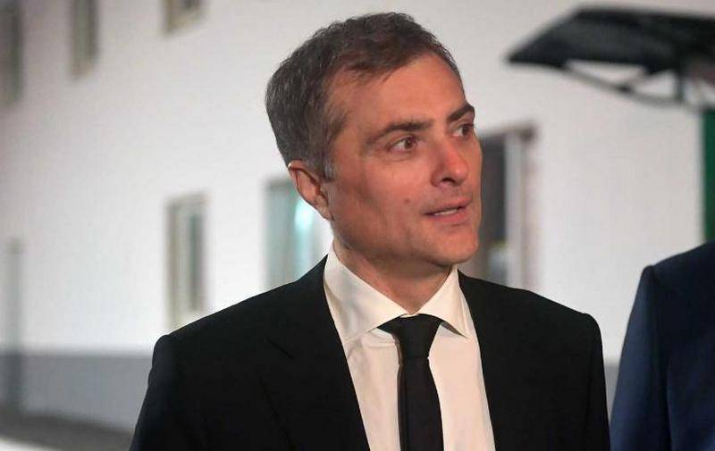 "Fantasmes d'un homme ivre": Surkov a commenté la déclaration d'Avakov
