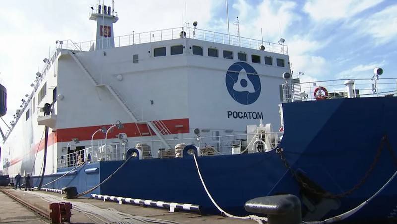 La centrale nucleare galleggiante Akademik Lomonosov ha prodotto la prima corrente in Chukotka