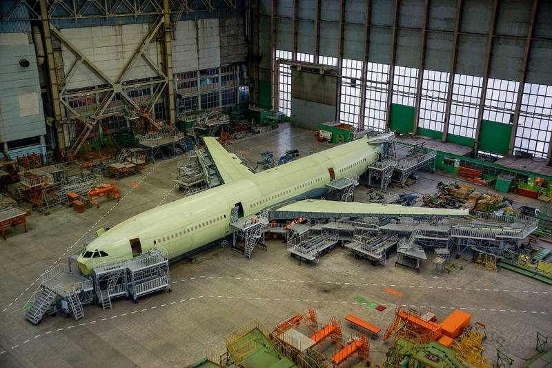 The first IL-96-400M flight prototype was handed over to the final assembly workshop