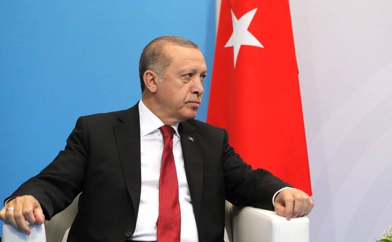 Erdogan a annoncé le début du déploiement des troupes turques en Libye