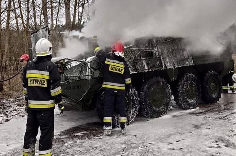 BTR Stryker 2nd Cavalry Regiment of the American Army caught fire in Poland