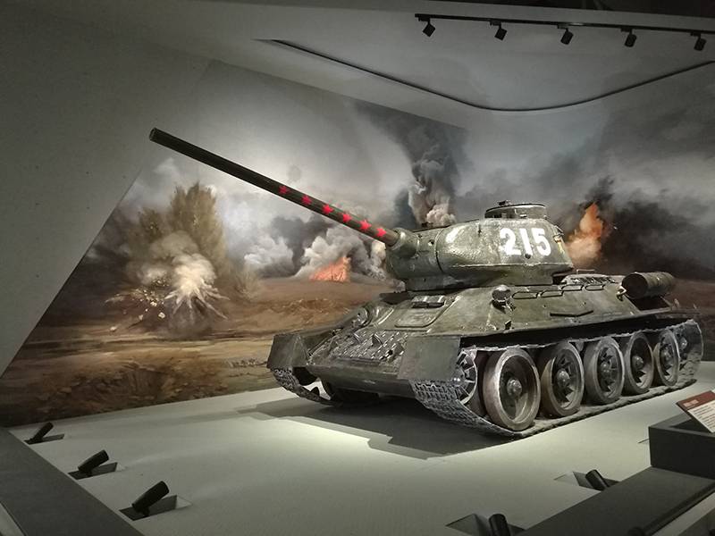 Sammlung chinesischer Panzerfahrzeuge im Militärmuseum der Chinesischen Revolution