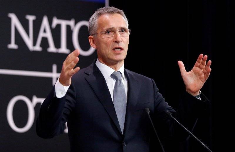 Stoltenberg: la distruzione del Trattato INF ha aiutato la NATO a incolpare la Russia per questo