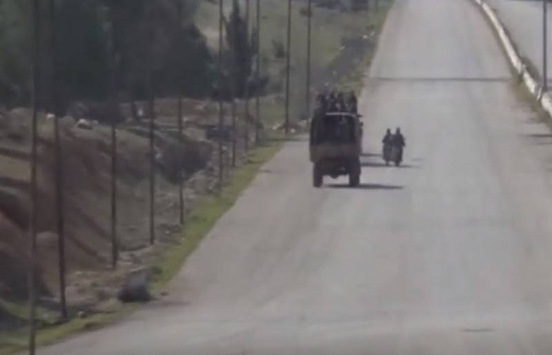 Türken blockierten einen Abschnitt der befreiten Autobahn M-5 Damaskus - Aleppo