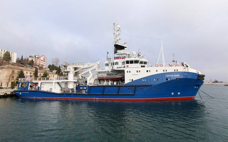 Flotta del Mar Nero rifornita con rimorchiatore marino del progetto 23470