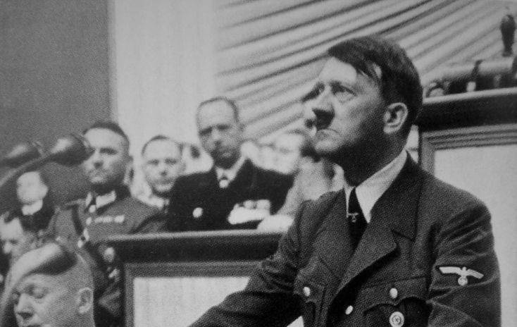 Стратегия Гитлера. Почему фюрер не боялся войны на два фронта