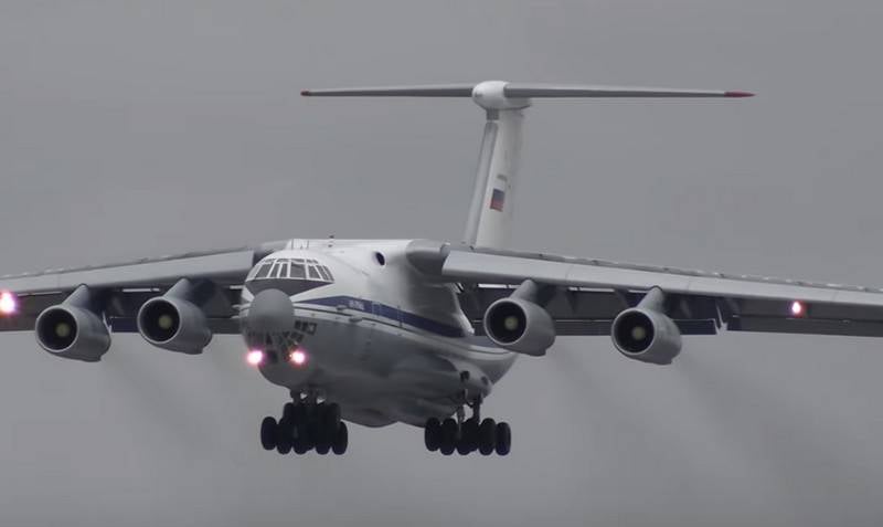 रूसी एयरोस्पेस बलों के सैन्य परिवहन विमान तुर्की के माध्यम से सीरिया के लिए उड़ान भरते हैं
