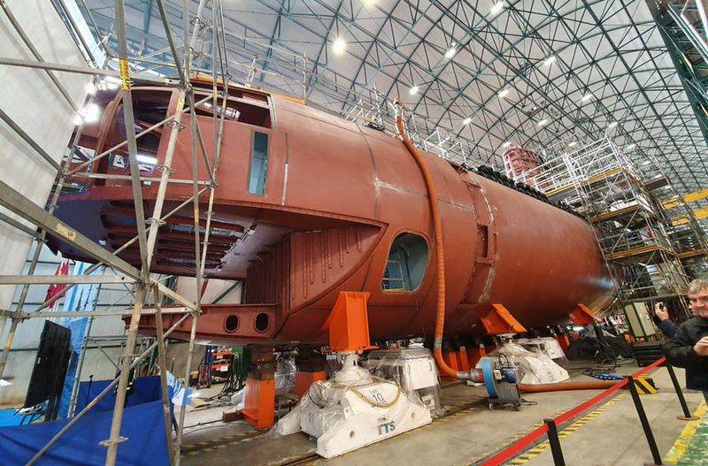 اسپانیا آزمایش کارخانه بی هوازی خود را برای زیردریایی های دیزلی-الکتریکی کامل کرده است