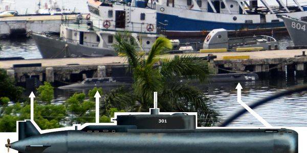 “Asymmetric” Cuban Delfin submarine clearly captured for the first time