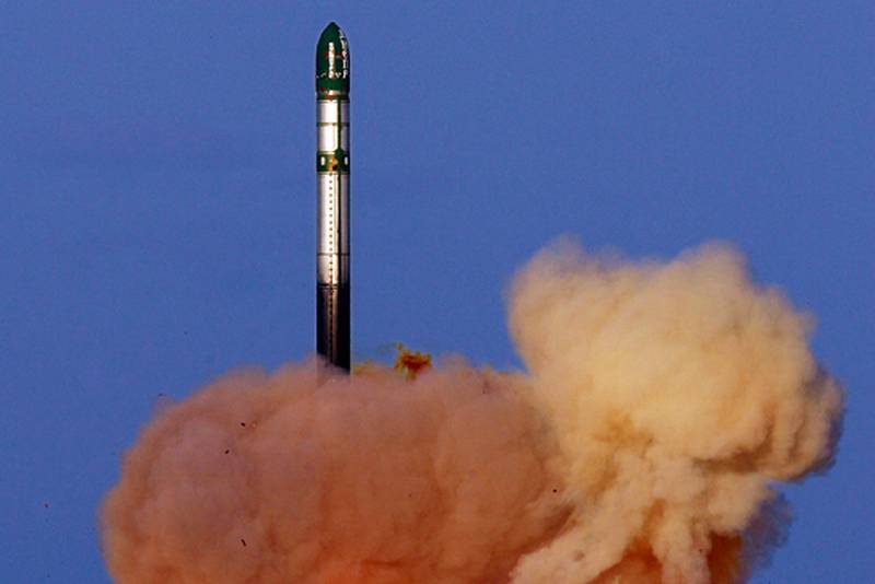 2020년에 러시아는 두 개의 ICBM RS-20V "Voevoda"를 폐기할 것입니다.