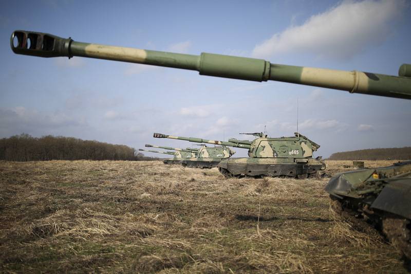 The party of advanced self-propelled guns Msta-S entered the 49th Army of the Southern Military District