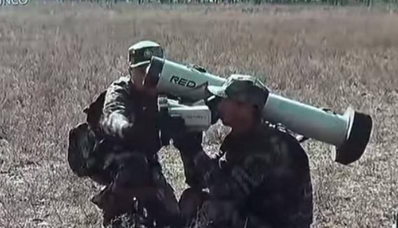 Trung Quốc bắt đầu xuất khẩu phiên bản nhái Javelin ATGM của Mỹ