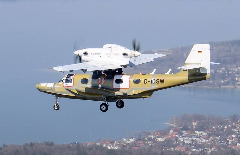 A aeronave anfíbia Dornier Seastar CD2 fez seu primeiro vôo na Alemanha