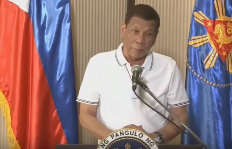 Rodrigo Duterte ha incaricato di sparare ai piantagrane durante la quarantena