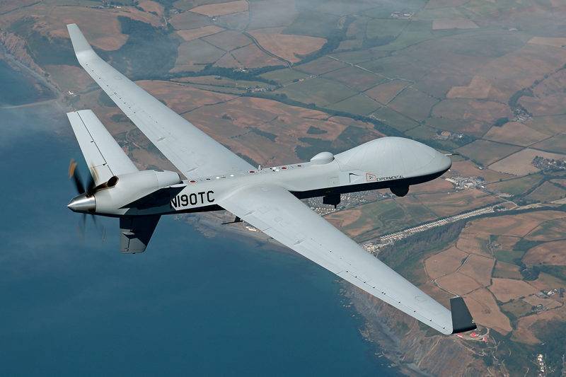 In den USA begannen die Flüge des ersten Serienangriffs-UAV MQ-9B SkyGuardian