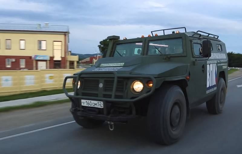 En Russie, a créé une voiture blindée "Tiger" avec protection contre les coronavirus