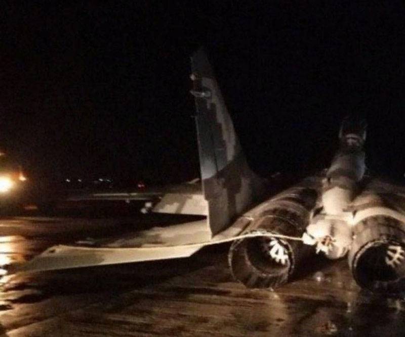 قامت MiG-29 من سلاح الجو الأوكراني بهبوط اضطراري في منطقة زابوروجي