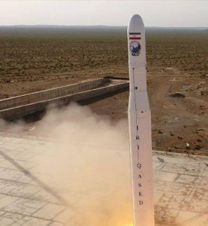 Iranian space program: "Messenger" put into orbit a little "Light"