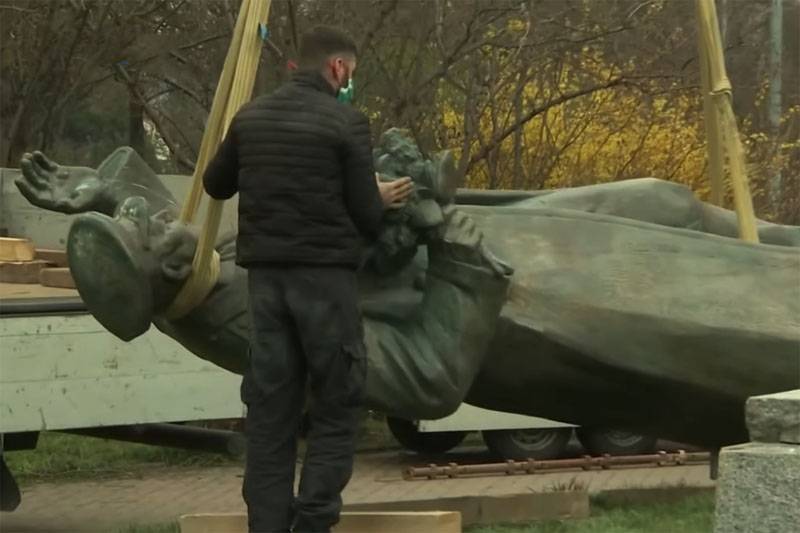 W prasie niemieckiej: szef Pragi-6 zaproponował Rosjanom postawienie pomnika marszałka Koniewa na terenie ambasady rosyjskiej