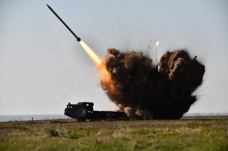 Na Ucrânia, completou os testes preliminares do MLRS "Alder-M"