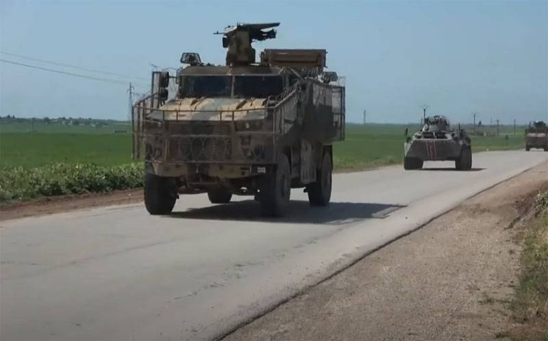 Berichten zufolge beschoss er eine russisch-türkische Patrouille von einem Granatwerfer in Idlib