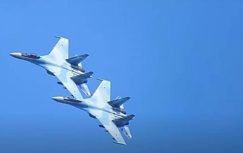 Yeni Safak: Rosja rozmieściła osiem samolotów z Syrii, aby pomóc Haftar