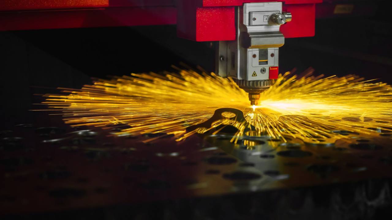 Puntatore laser industriale: come funziona, e a cosa serve?